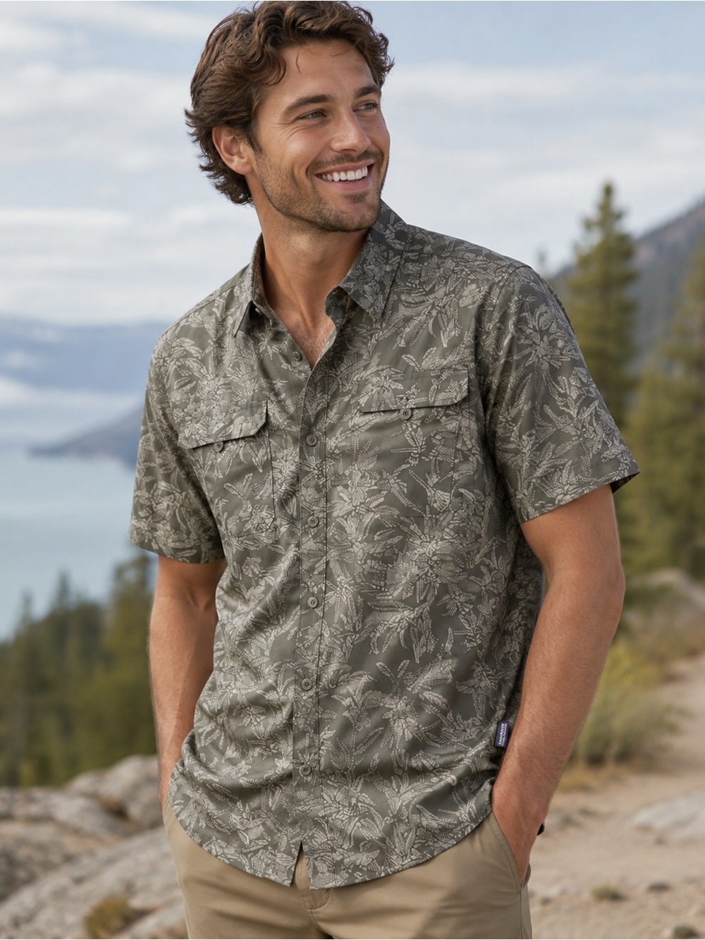 Patagonia Small Men's Self-Guided Hike Shirt